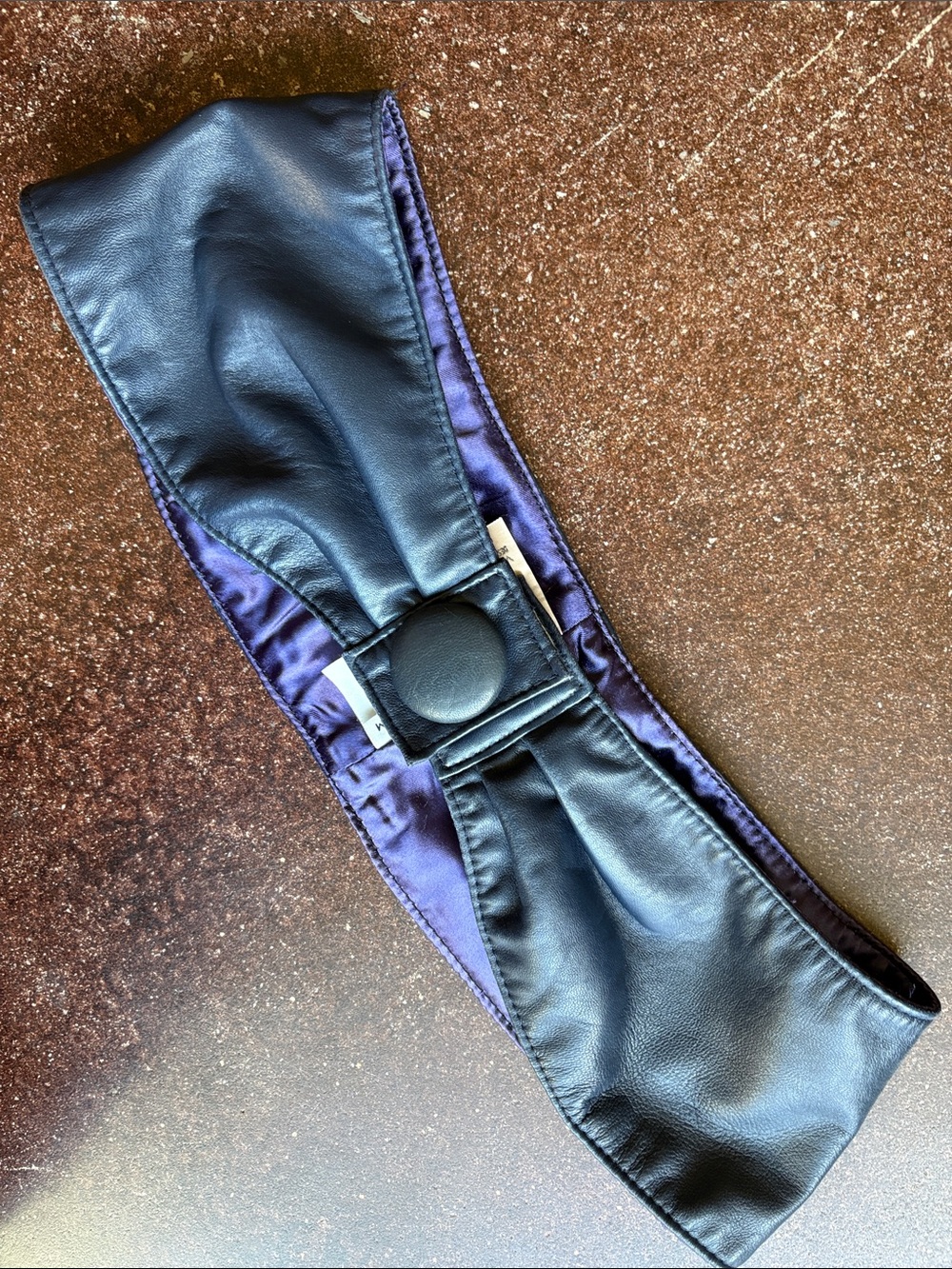 Karen Gunna leather belt